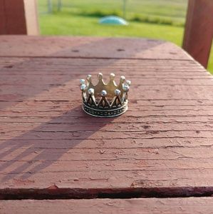 Crown ring